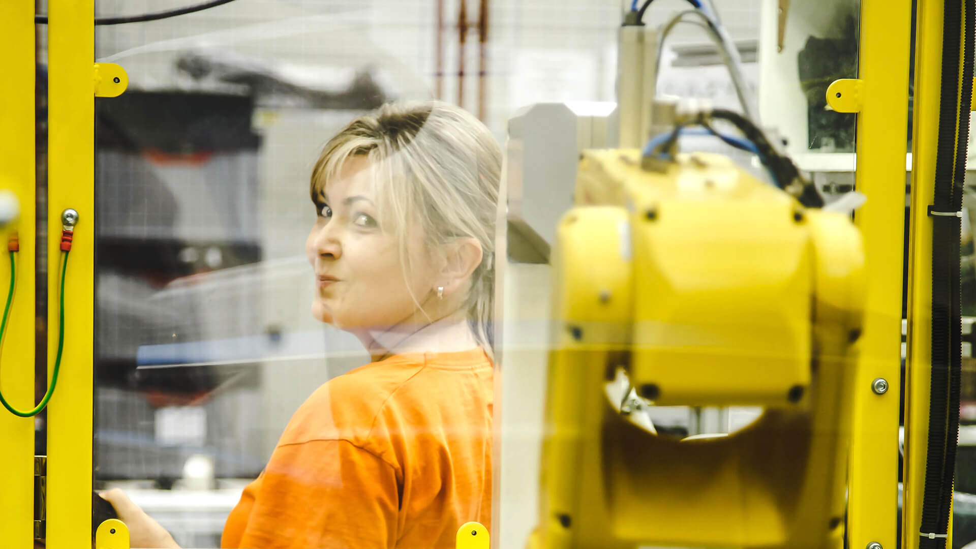 Arbeiten bei Weber Arbeiten bei Weber