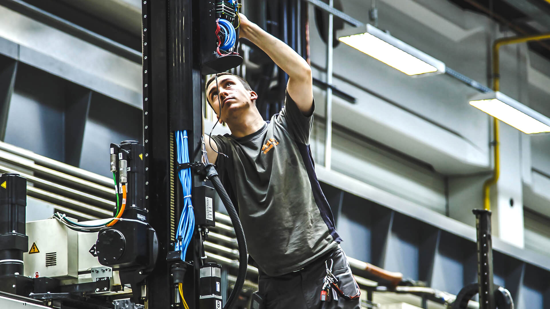 Arbeiten bei Weber Arbeiten bei Weber